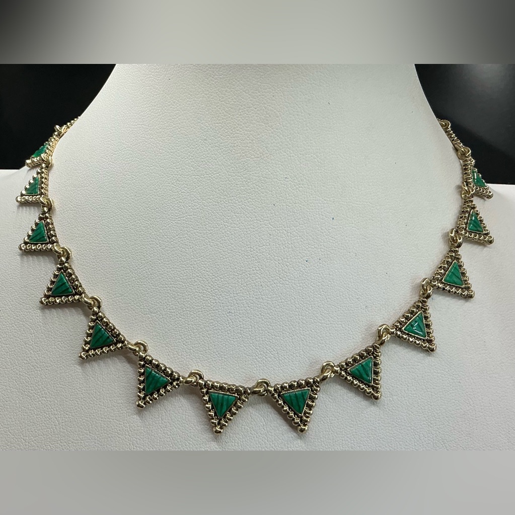 Dana Buchman Goldtone Green Triangle Link Necklace 17$